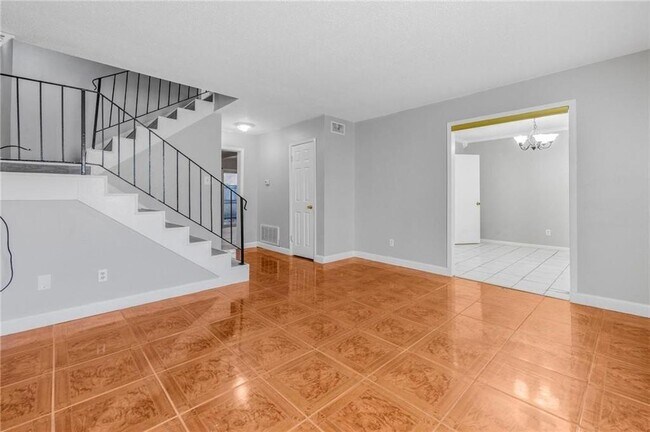 Building Photo - 4017 Cottage Hill Rd