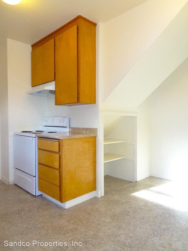 Building Photo - 4 br, 1 bath House - 3217 S Durango