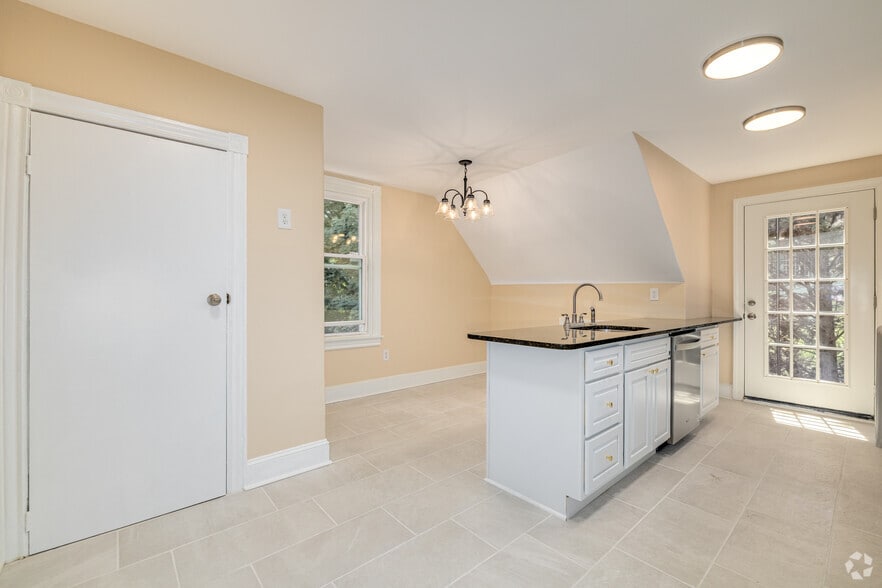 5BR, 2BA - 2,200SF - Kitchen - 538 Church Rd