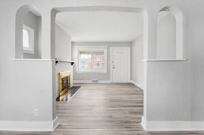 Building Photo - 260 Ardmore Dr