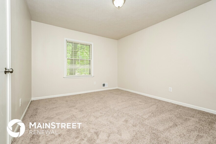 Building Photo - 5762 Northspring Dr