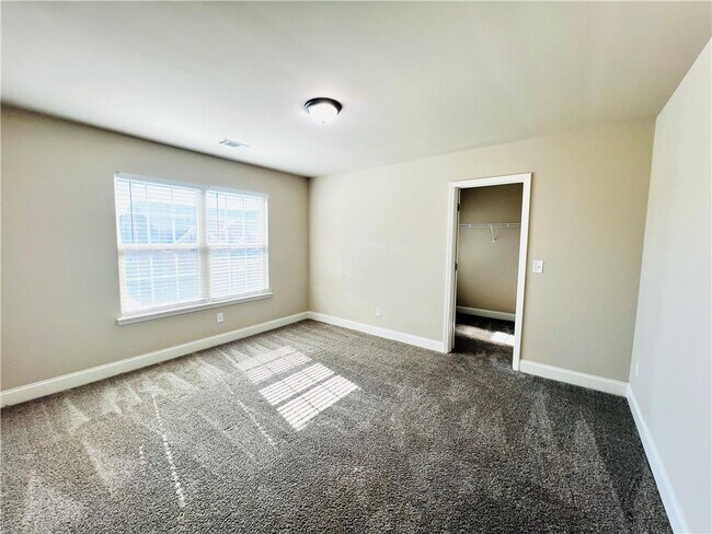 Building Photo - 3728 Southfield Ct