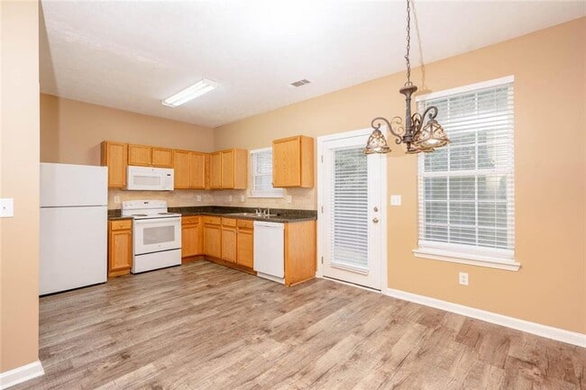 Building Photo - 102 Timber Ridge Dr