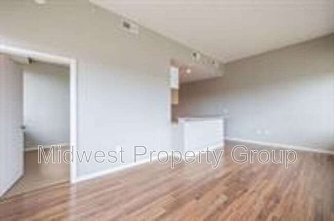 Building Photo - 4100 Lindell Blvd