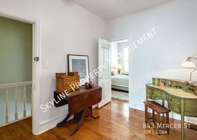 Building Photo - Gorgeous 2 Bedroom Home For Rent in Fishtown!