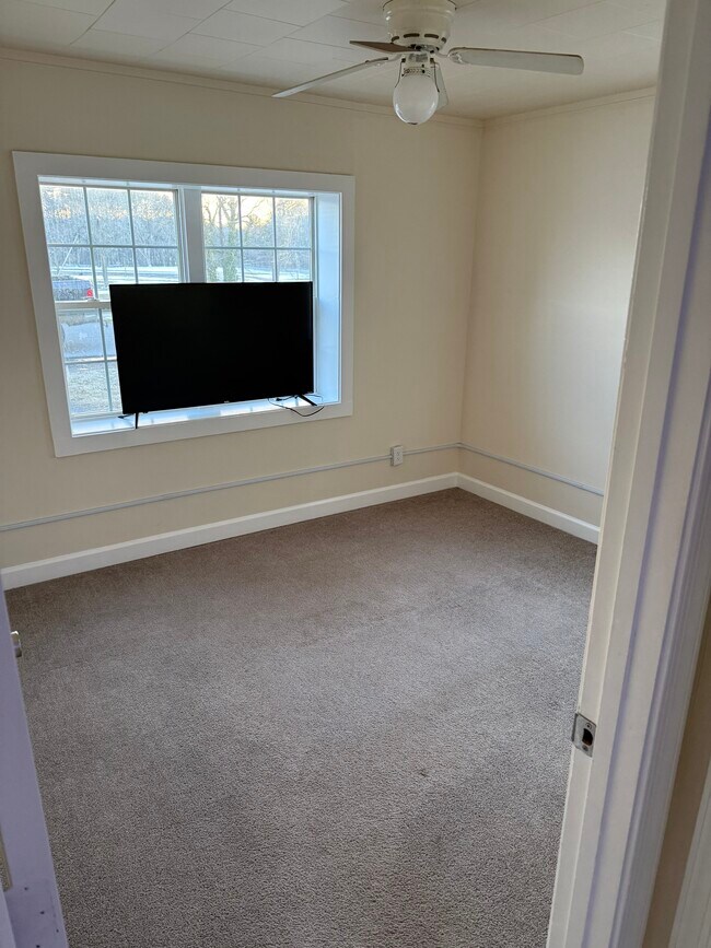 Bedroom one - 207 Broad St
