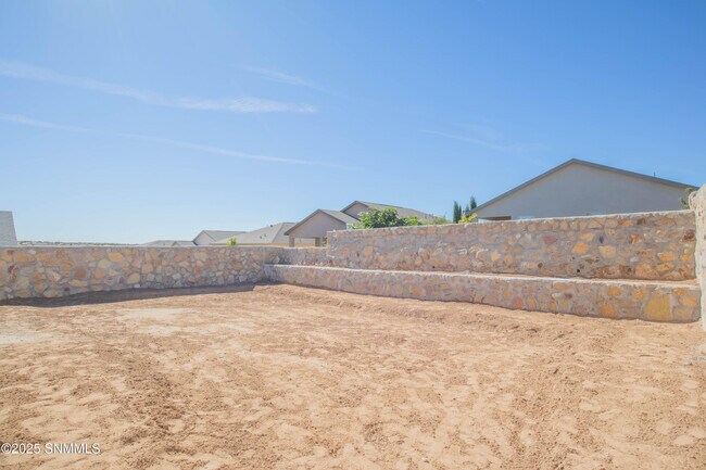 Building Photo - 5017 Sand Strm Rd