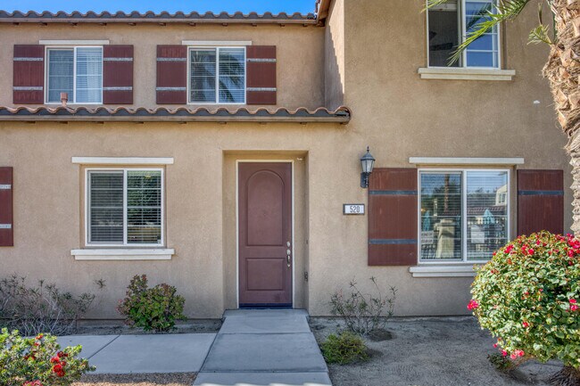 Building Photo - 520 Calle Vibrante