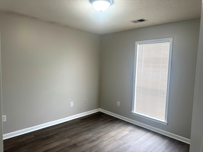 Building Photo - 3426 Clepsyda Dr