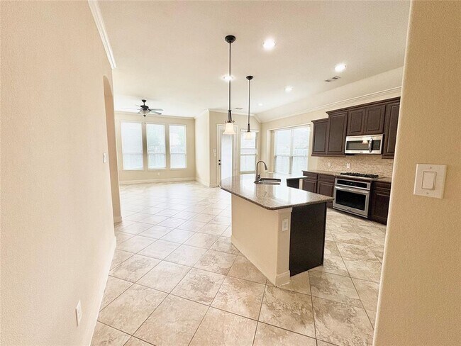 Building Photo - 21346 Huron Bend Dr