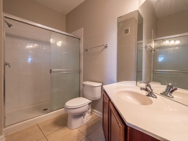 Building Photo - 3344 Robert Trent Jones Dr