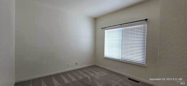 Building Photo - 3288 Ascot Ct