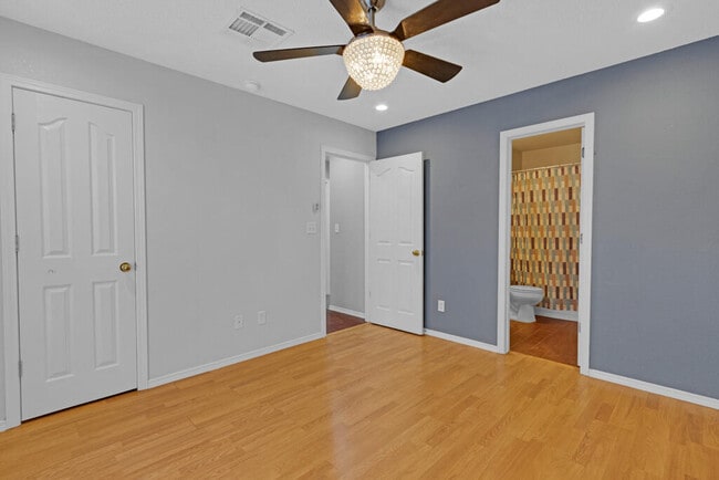 Building Photo - 440 Goldshire Pl