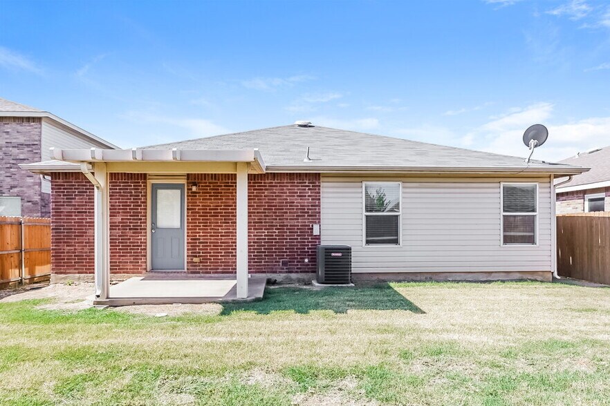 Building Photo - 5328 Lava Rock Dr