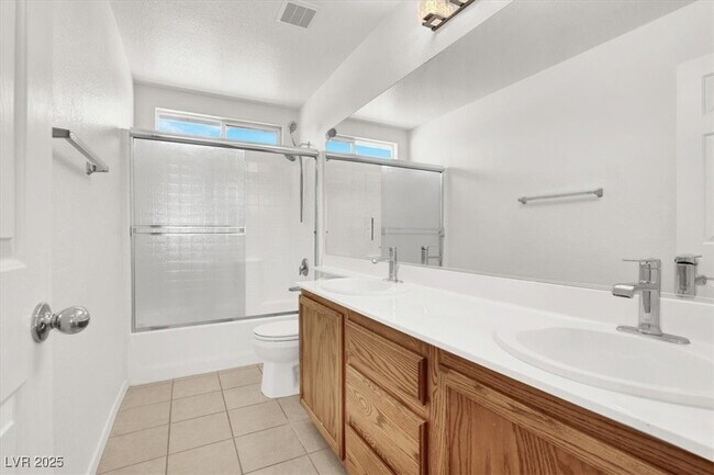 Building Photo - 6536 Casamar St