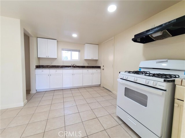 Building Photo - 35216 Ave D