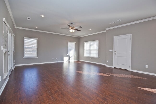 Building Photo - 3858 Williams Cove