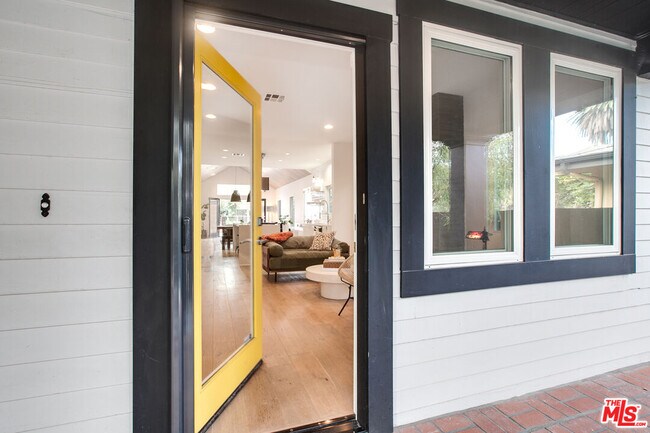 Building Photo - 663 San Juan Ave
