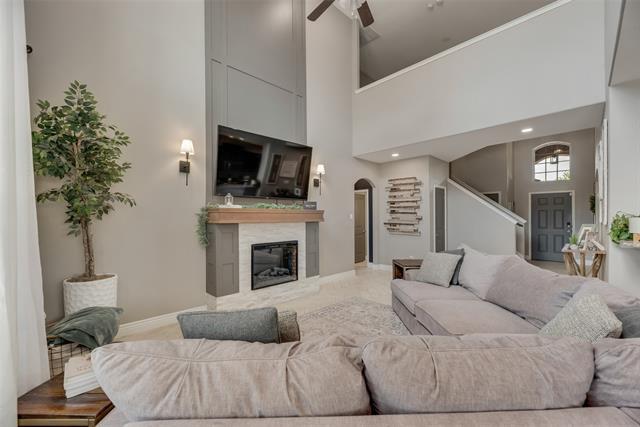 Building Photo - 404 Fountain View Ln