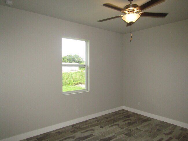 Building Photo - 9113 Waldrep St