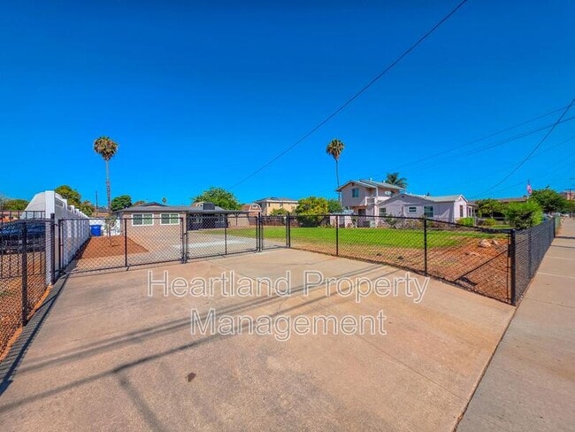 Building Photo - 640 Claydelle Ave