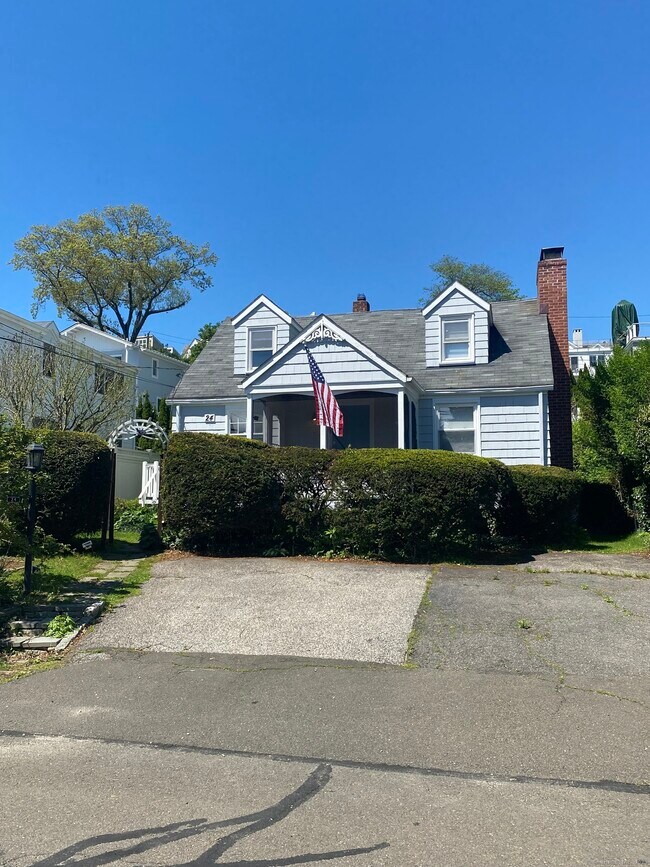Primary Photo - 24 Sherwood Dr