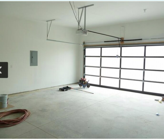 Building Photo - 1512 Surprise Valley Rd