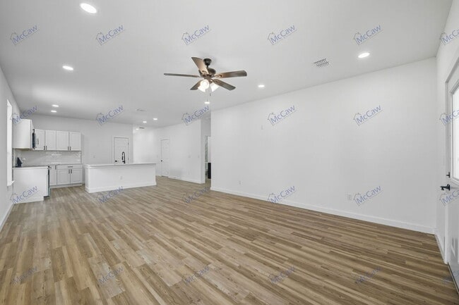 Building Photo - 4302 Mountain Hollow Dr