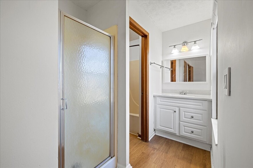 Primary Bathroom - 1600 Rock Creek Dr