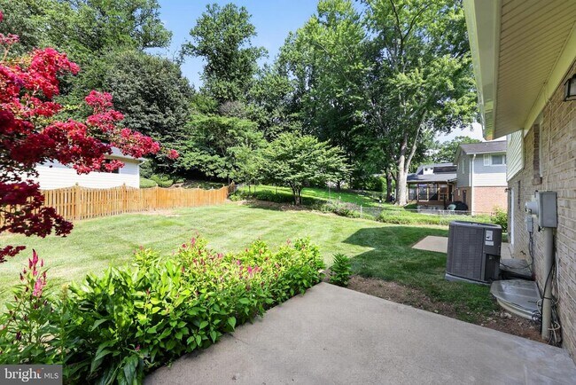 Building Photo - 4898 Wheatstone Dr