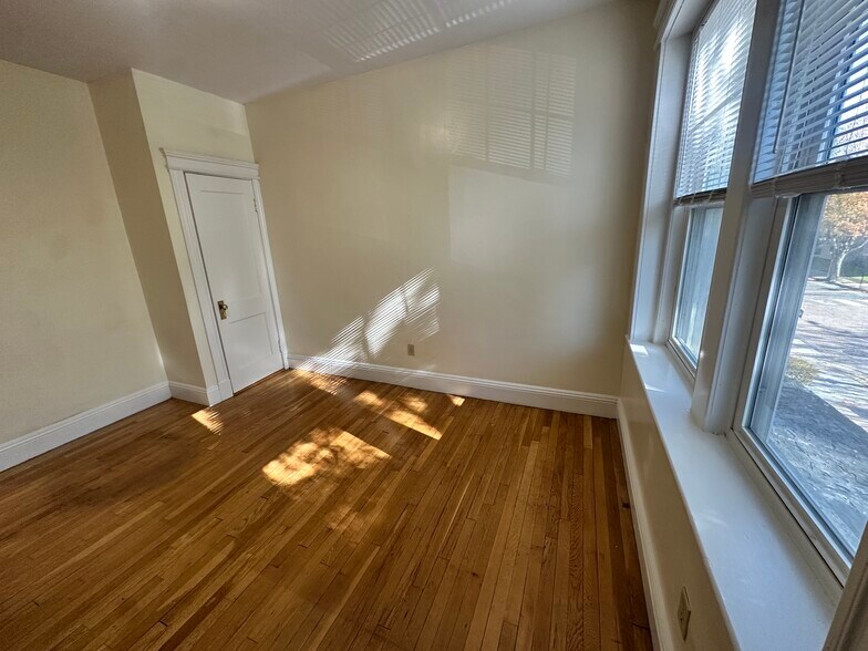 Building Photo - 43 Wendell St