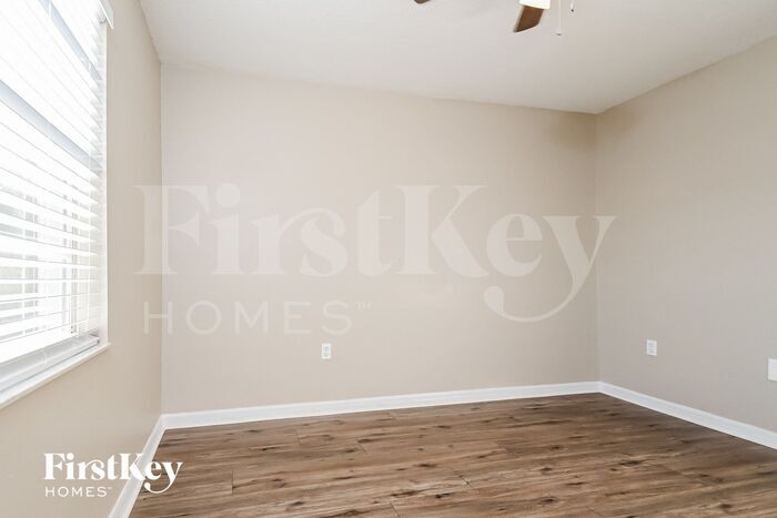 Building Photo - 7610 S Sherrill St