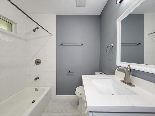 Building Photo - 6327 Mardale Dr