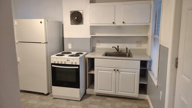 Building Photo - 11 Jackson St