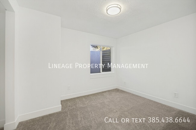 Building Photo - 13863 Kessler Peak Dr