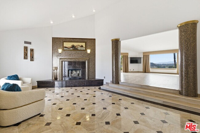 Building Photo - 24366 La Masina Ct