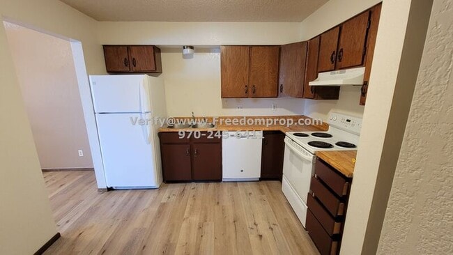 Building Photo - 1281 Bookcliff Ave