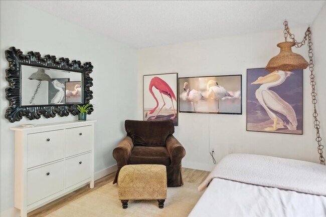 Building Photo - 171 Salmon Dr NE