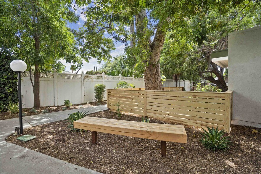 Building Photo - Individual Bungalows: All 1 bedroom/ 1 bat...