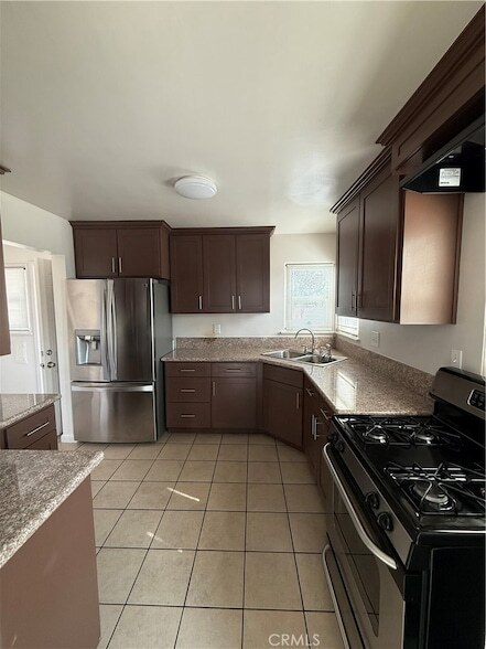 Building Photo - 8650 Alder Ave