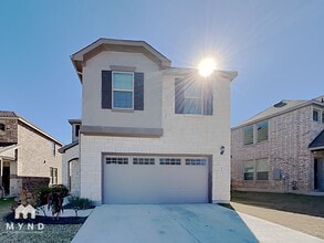 Building Photo - 1051 Kenney Fort Crossing
