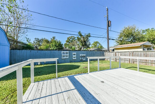 Building Photo - 3706 Ramsey Dr