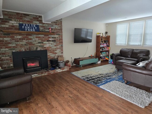 Building Photo - 5407 Fantail Dr