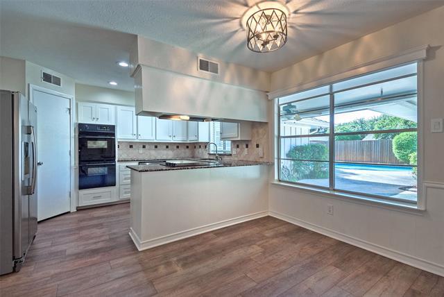 Building Photo - 7328 Authon Dr