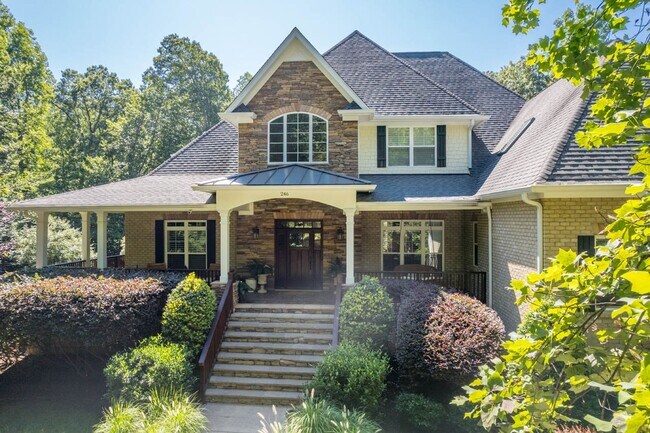 Building Photo - 246 Valley Meadow Dr