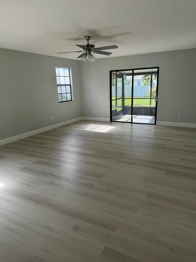 Building Photo - 2820 Black Pine Ct