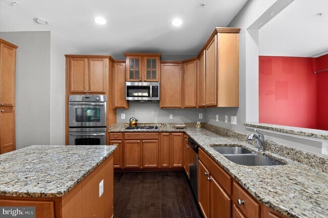 Building Photo - 2102 Congresbury Pl