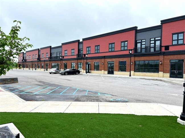 Primary Photo - 201 Park Dr