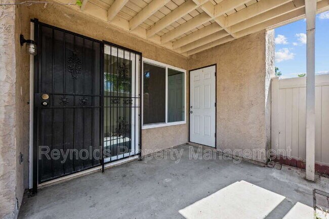 Building Photo - 601 R Ave