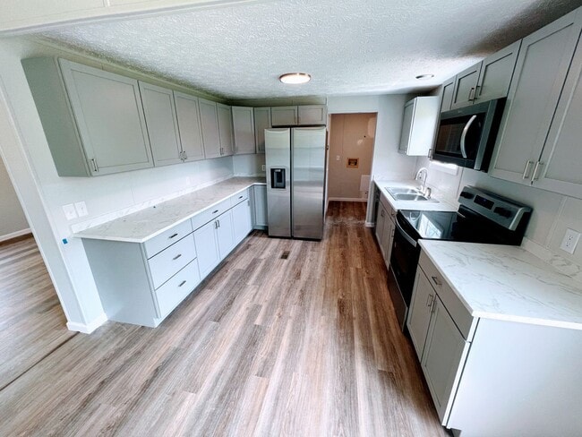 Building Photo - 3 Bedroom Home in Campbell County